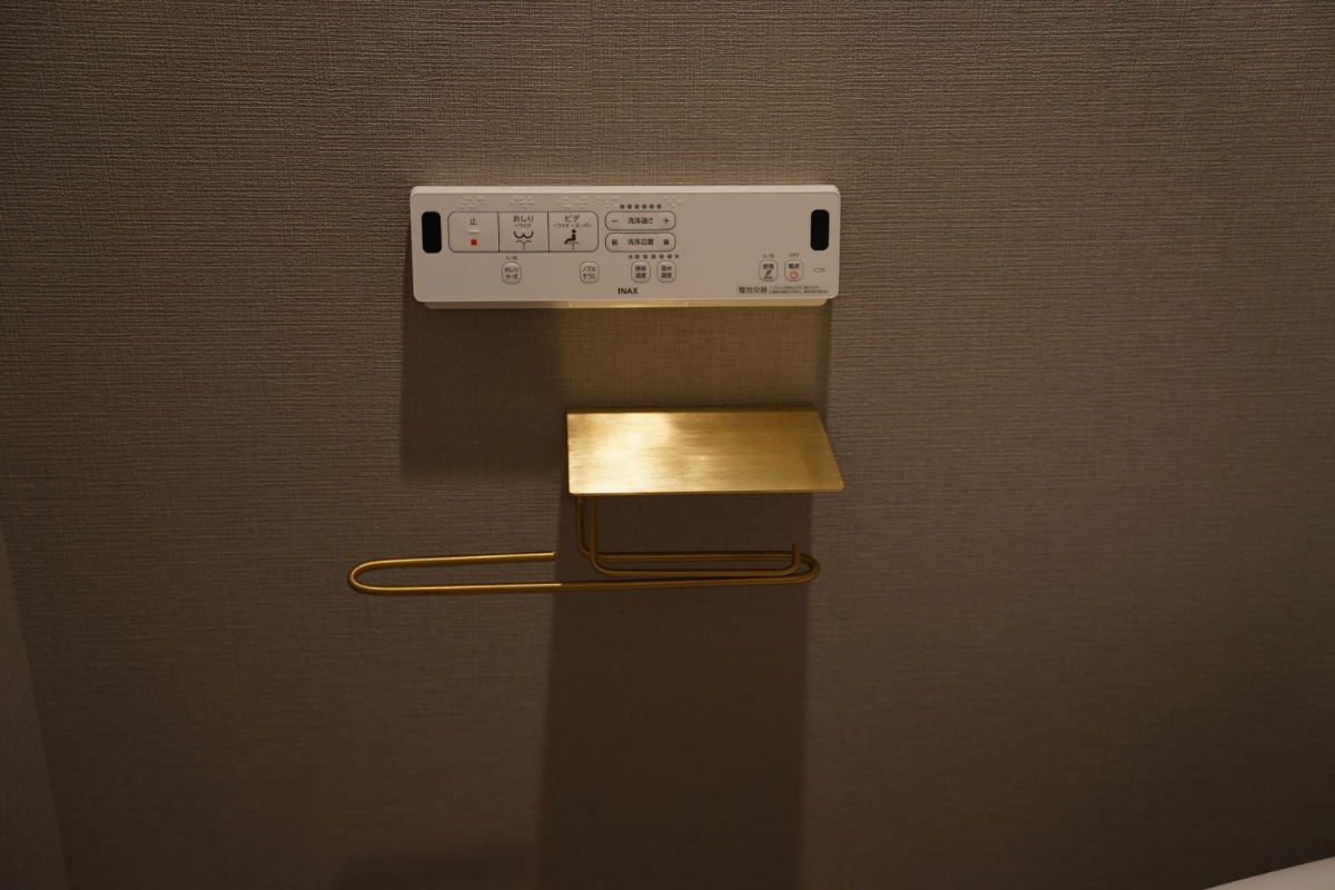 狭小住宅のトイレットペーパーホルダー